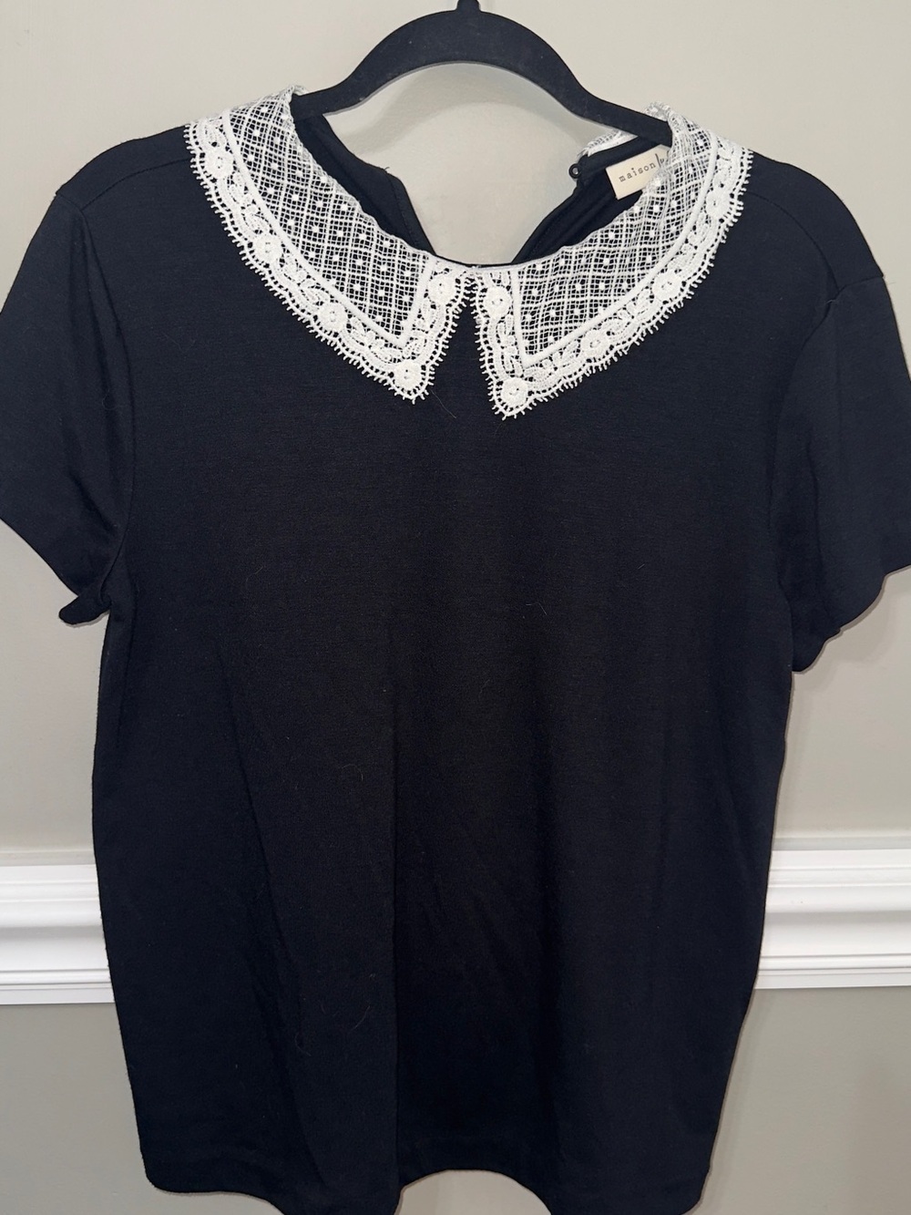 Maison Jules Black Short Sleeve Top with White Lace Peter Pan Collar Medium